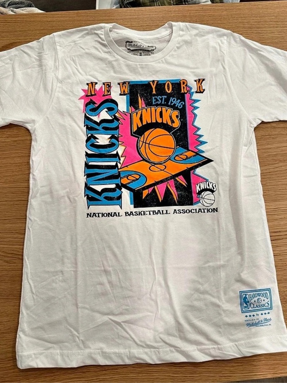 Mitchell & Ness New York Knicks Hardwood Classics Graphic T-Shirt